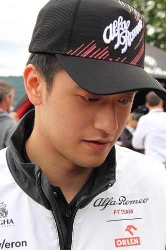 周冠宇