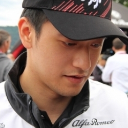 周冠宇